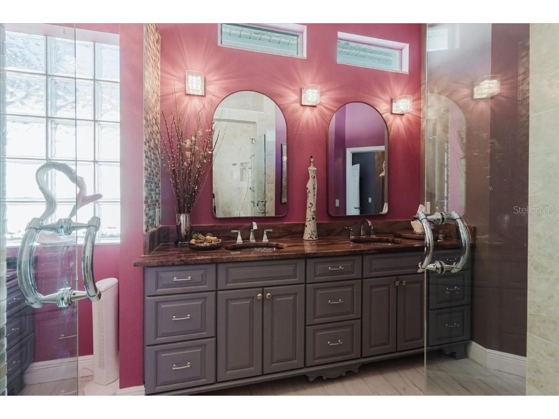 13510 Westshire Drive Tampa FL 33618 TB8448568 image45