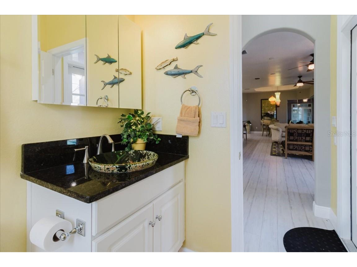 13510 Westshire Drive Tampa FL 33618 TB8448568 image52