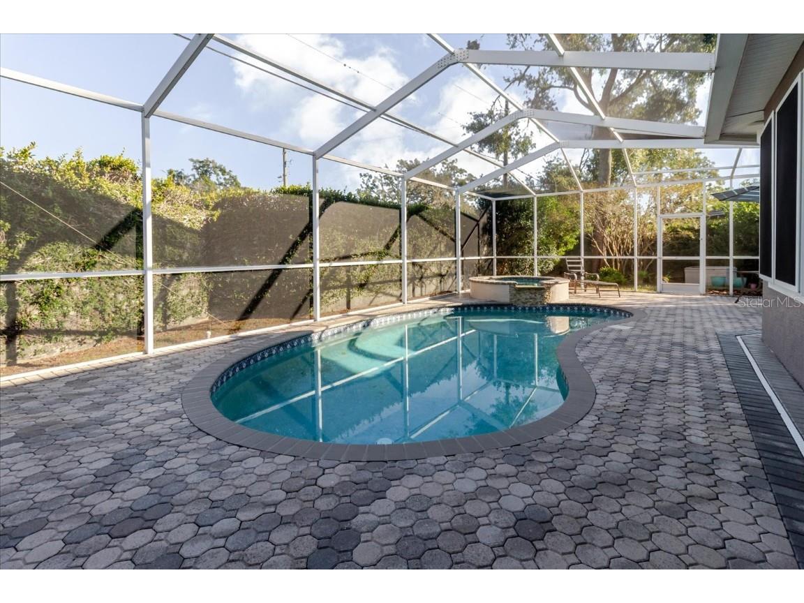 13510 Westshire Drive Tampa FL 33618 TB8448568 image77