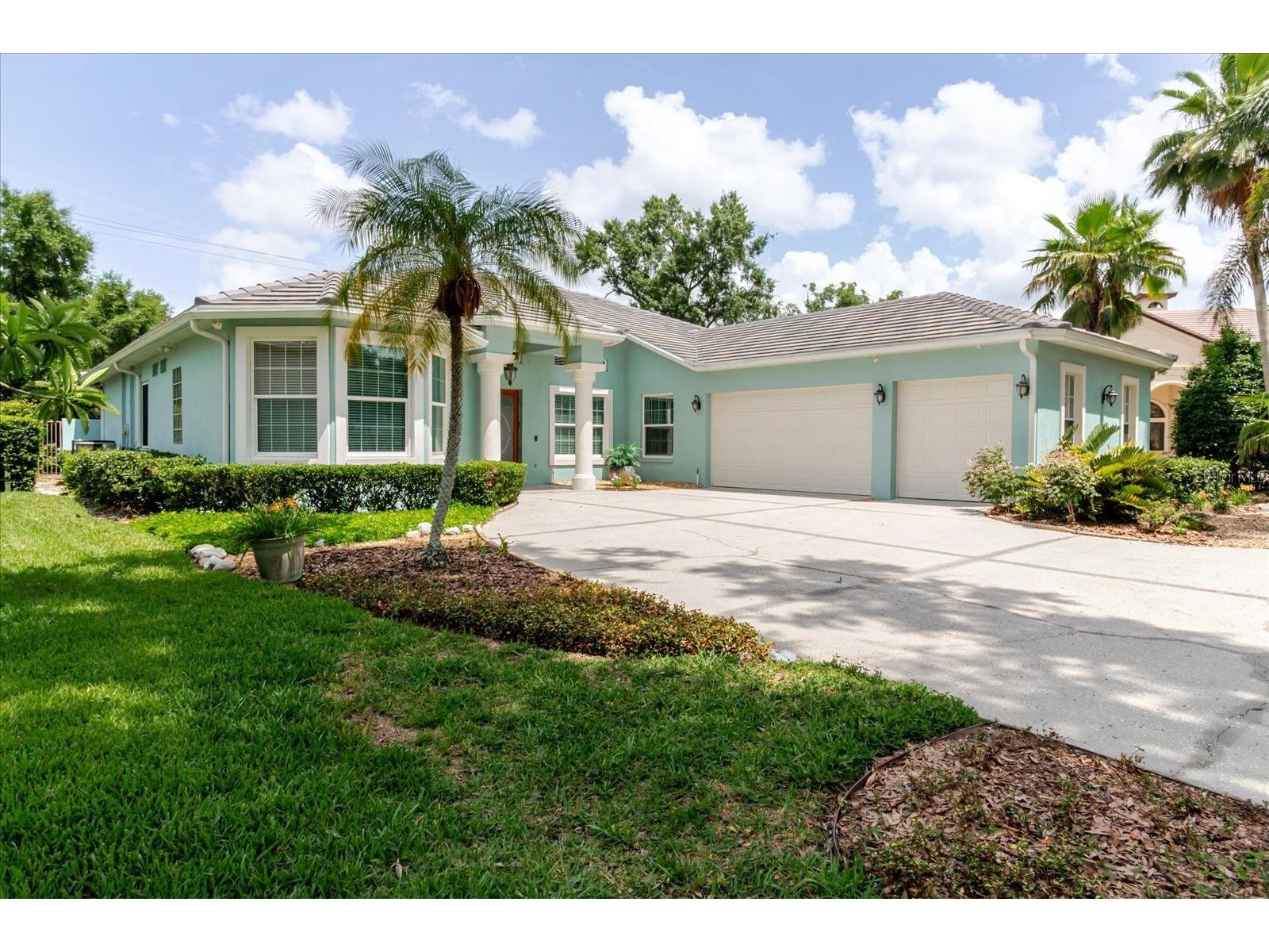 13510 Westshire Drive Tampa FL 33618 TB8514628 image1