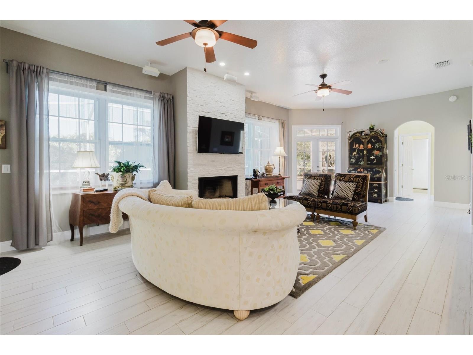13510 Westshire Drive Tampa FL 33618 TB8514628 image20