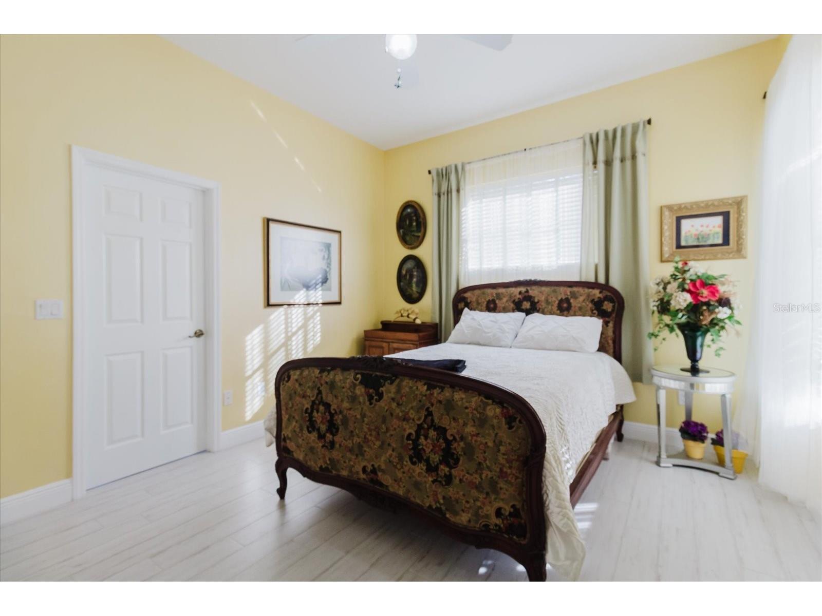 13510 Westshire Drive Tampa FL 33618 TB8514628 image46