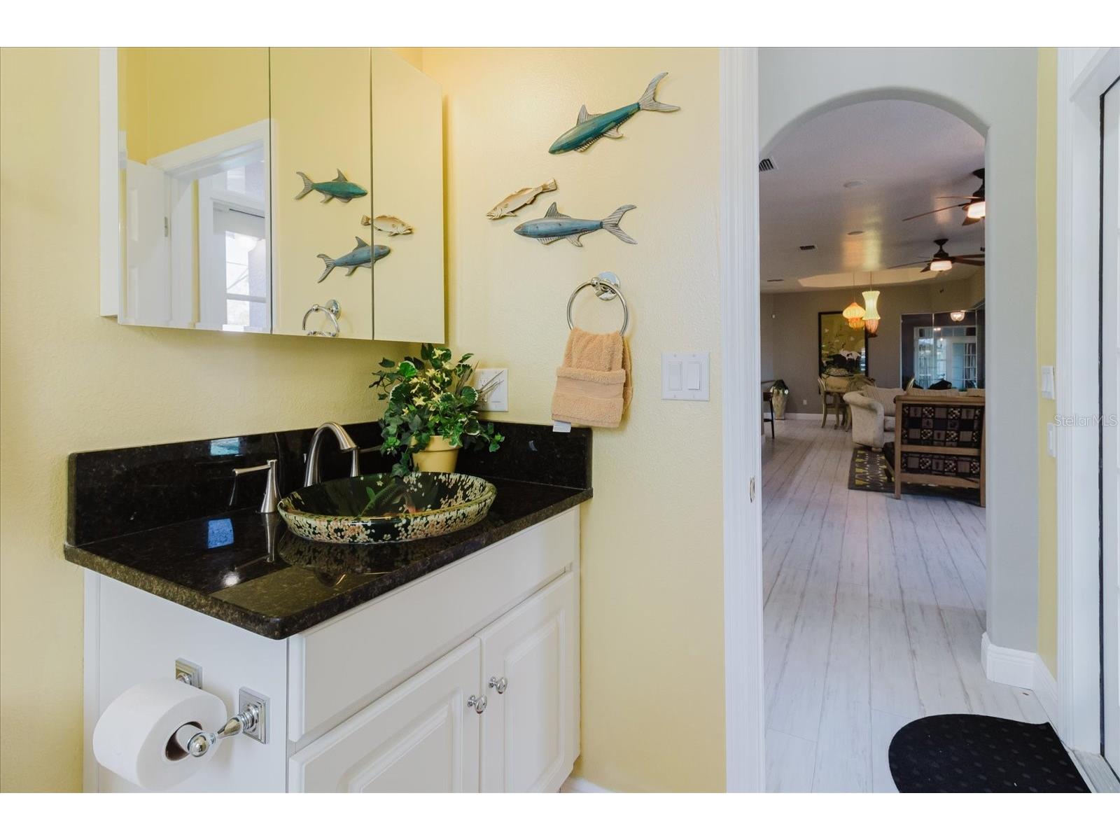 13510 Westshire Drive Tampa FL 33618 TB8514628 image48