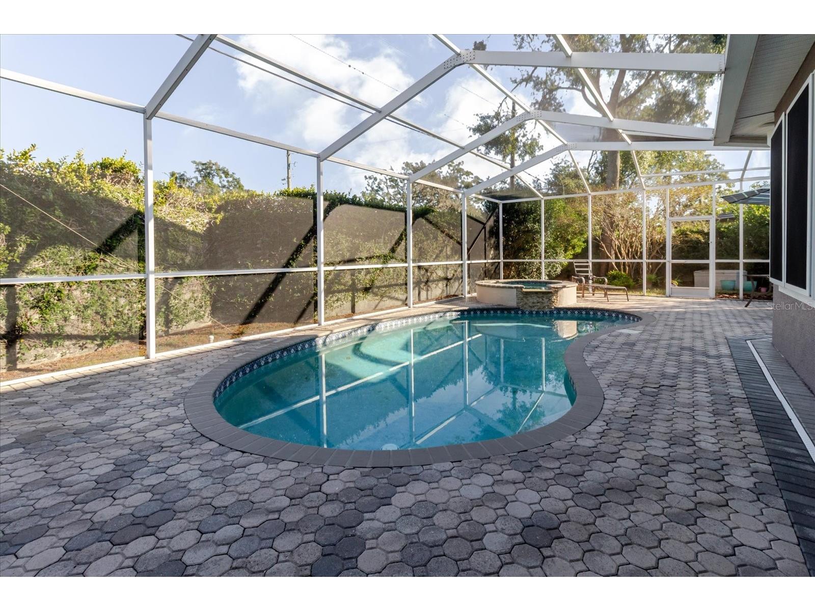 13510 Westshire Drive Tampa FL 33618 TB8514628 image74