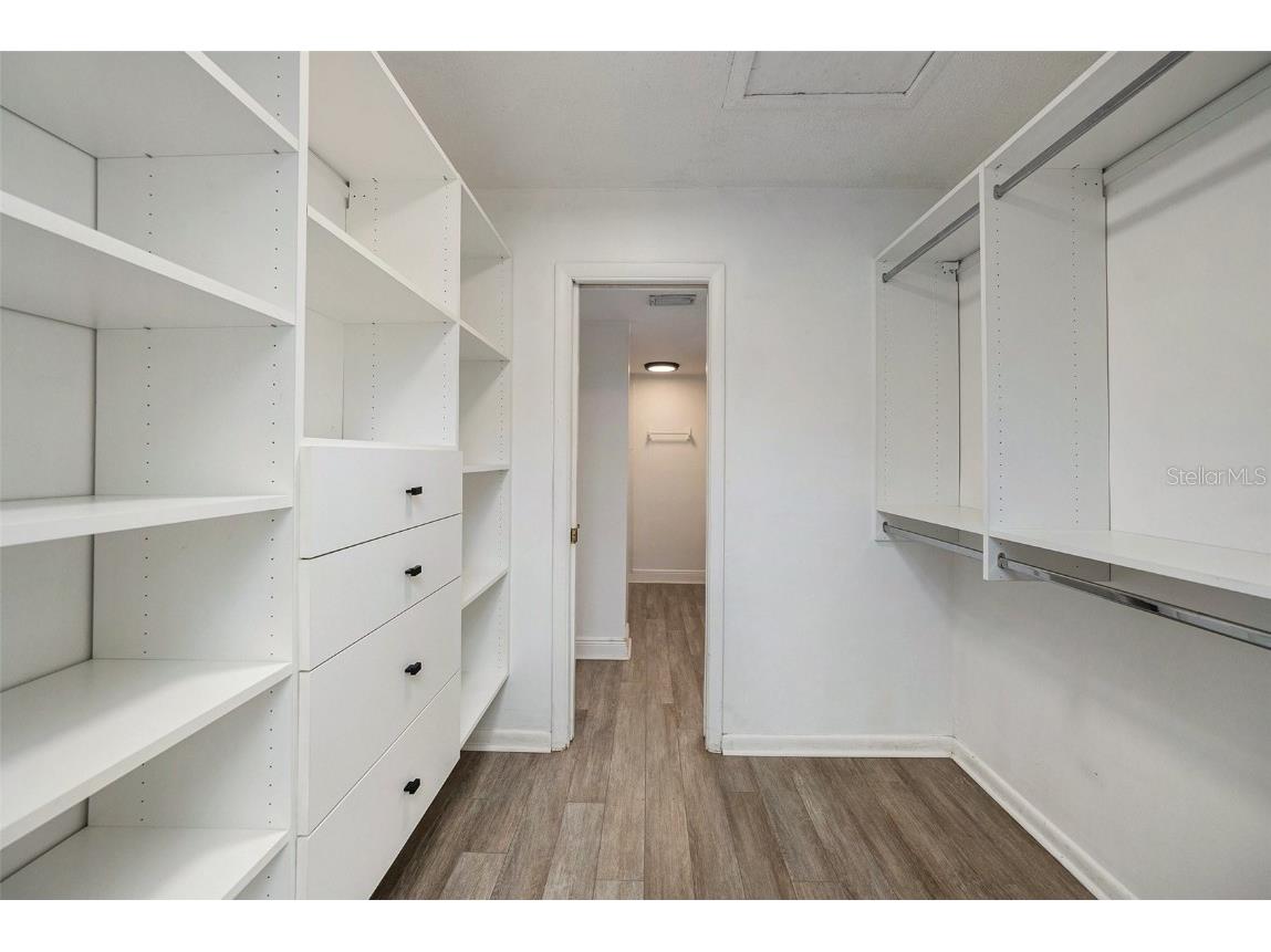 13512 Palmwood Lane Tampa FL 33618 TB8425601 image13