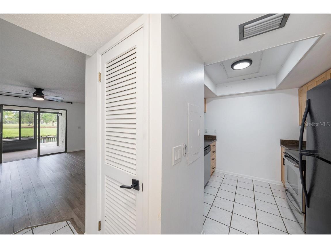 13512 Palmwood Lane Tampa FL 33618 TB8425601 image5