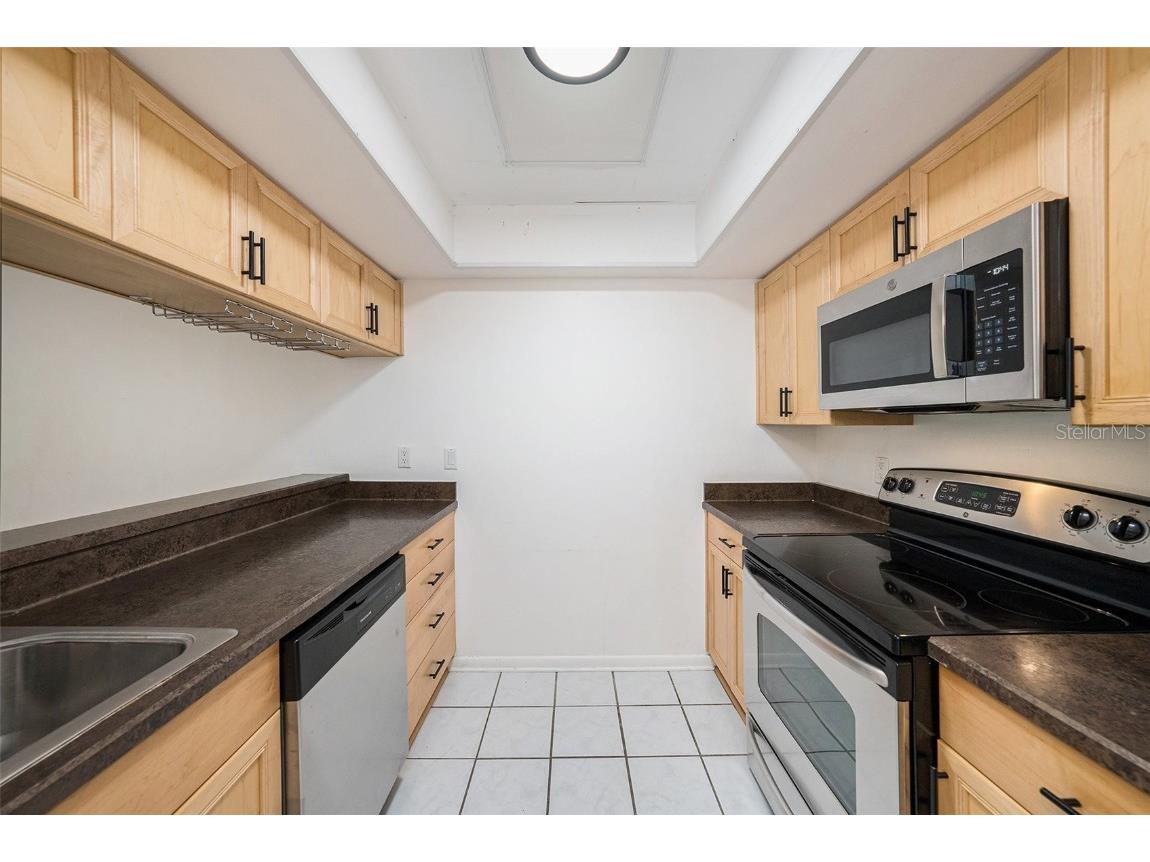 13512 Palmwood Lane Tampa FL 33618 TB8425601 image6