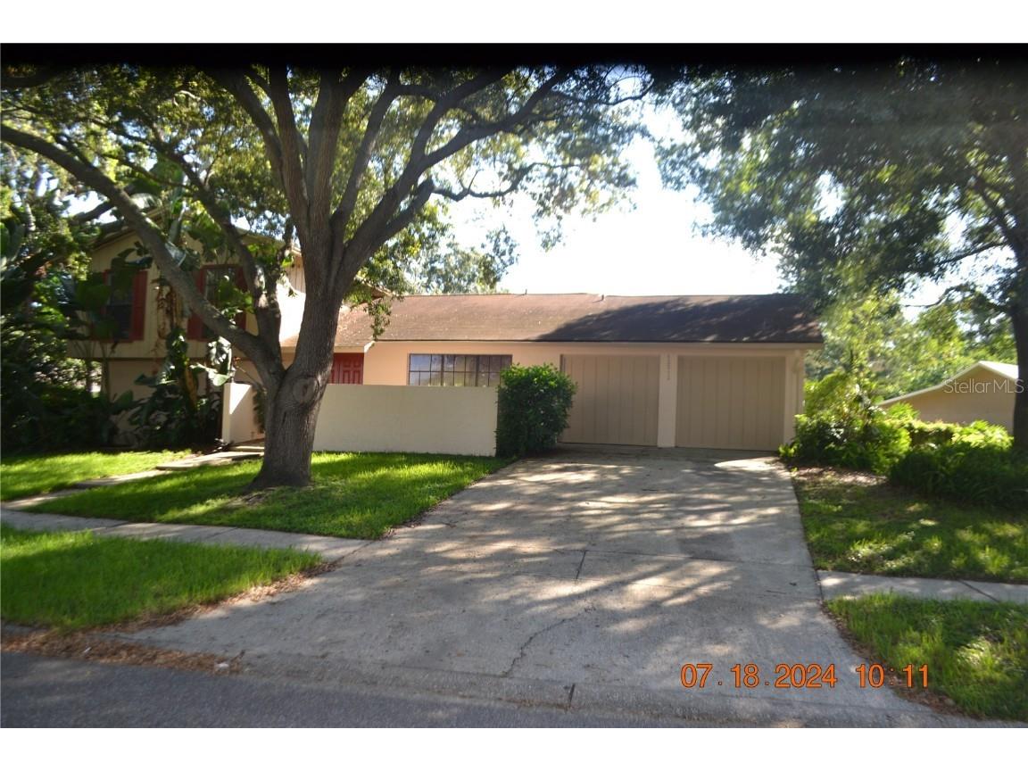 13513 Lake Magdalene Drive Tampa FL 33613 T3542490 image1