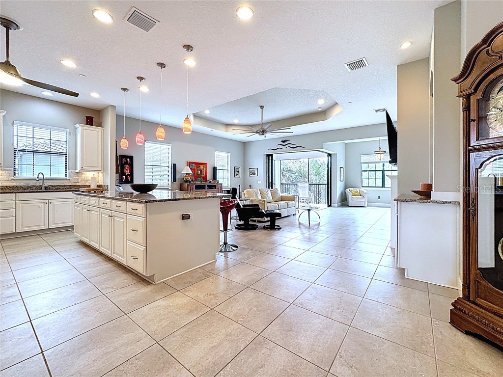 13514 Messina Loop #102 Bradenton FL 34211 A4666351 image2