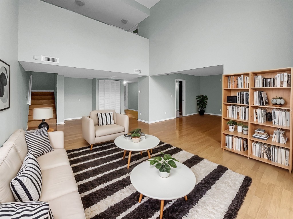 13516 Palmwood Lane Tampa FL 33618 O6291318 image2