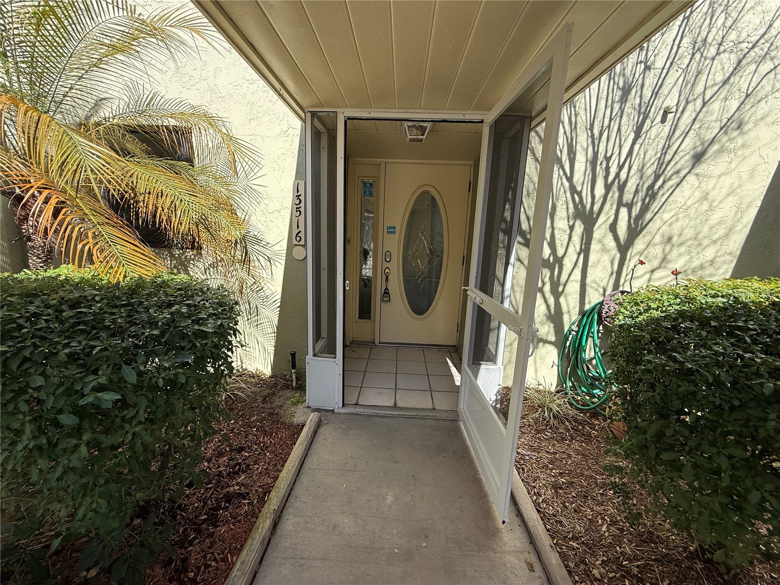 13516 Palmwood Lane Tampa FL 33618 TB8471780 image1