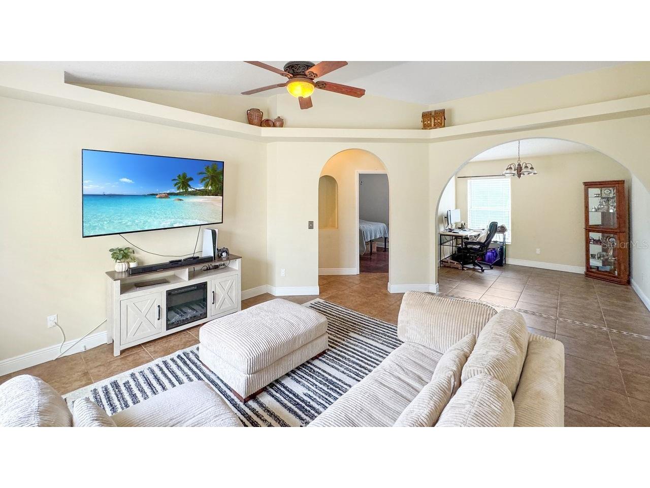 1352 Daniel Cove Drive Winter Garden FL 34787 S5133590 image3