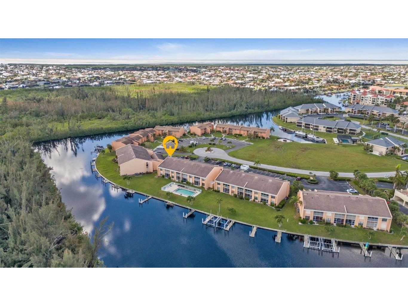 1352 Rock Dove Court #B204 Punta Gorda FL 33950 C7498913 image1