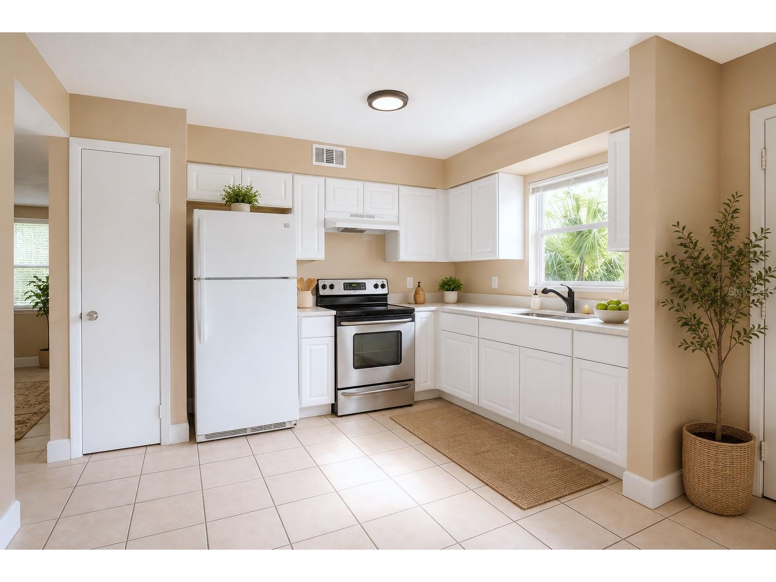 1352 W Kaley Avenue Orlando FL 32805 O6416220 image2