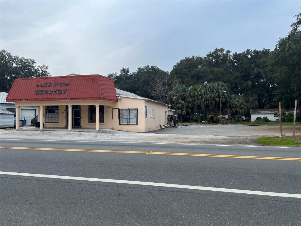 13521 E Highway 25 Ocklawaha FL 32179 OM671026 image1