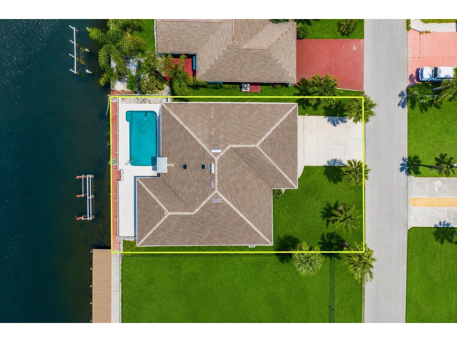 13525 Claudia Drive Hudson FL 34667 - SALTWATER CANAL WITH GULF ACCESS TB8521609 image6