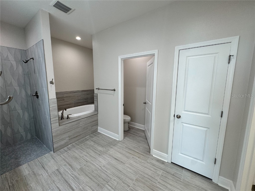 13532 14th Street Dade City FL 33525 TB8381948 image58