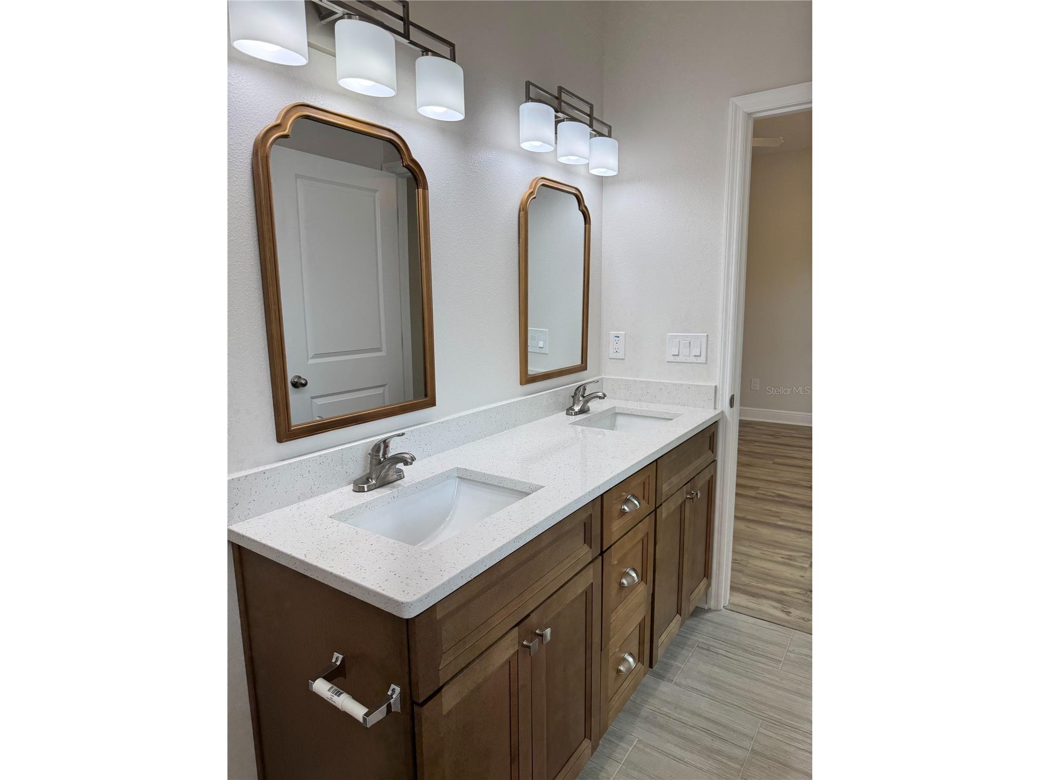 13532 14th Street Dade City FL 33525 TB8485742 image33