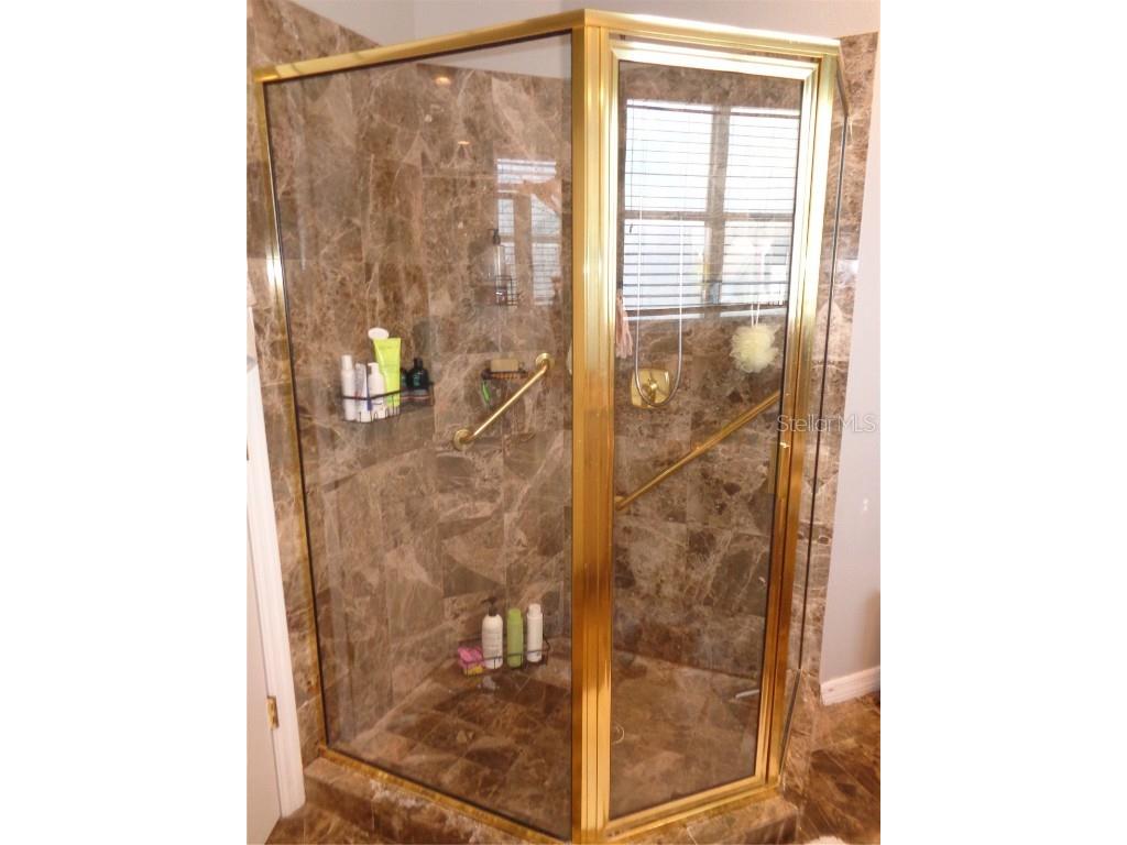 1354 Tearose Place Sarasota FL 34239 A4648767 image12