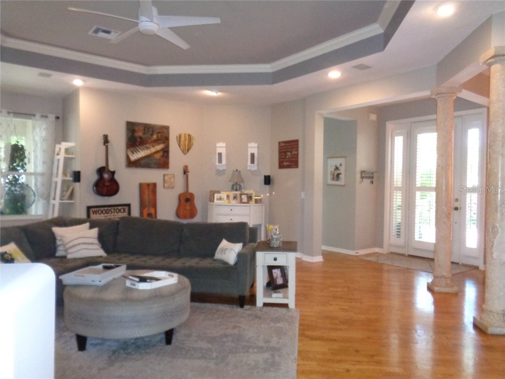 1354 Tearose Place Sarasota FL 34239 A4648767 image15