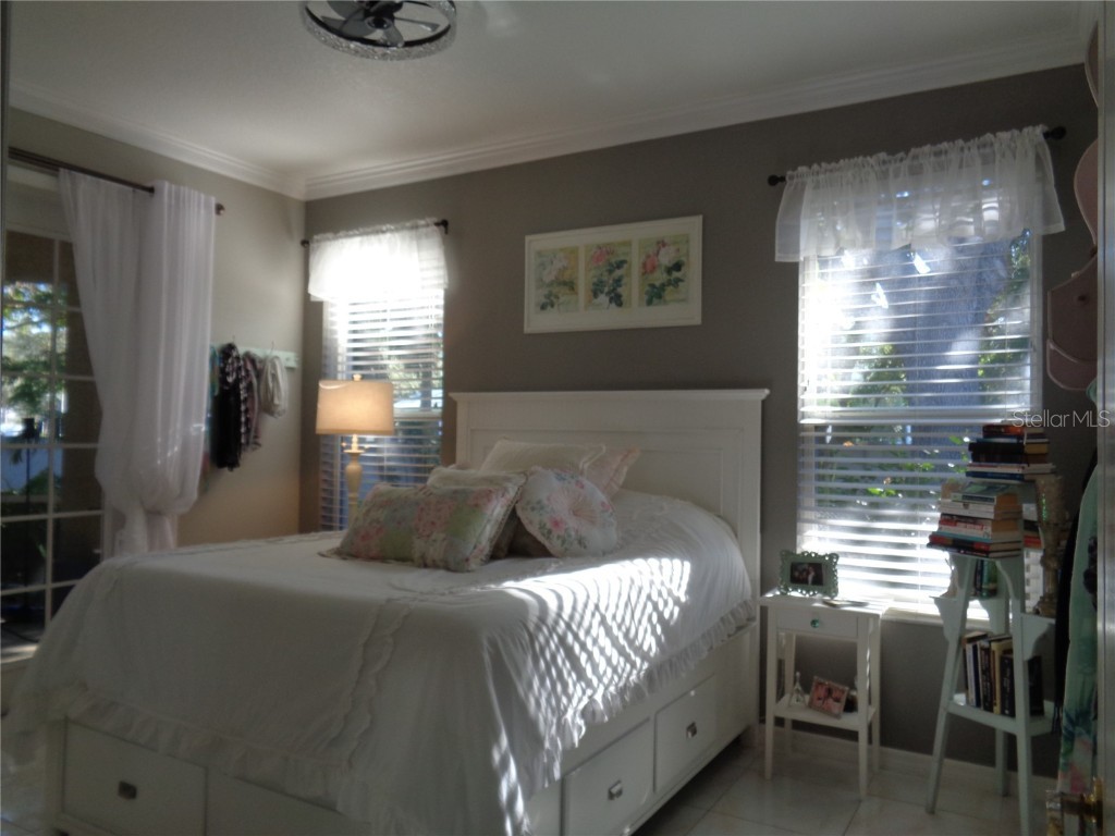 1354 Tearose Place Sarasota FL 34239 A4648767 image20