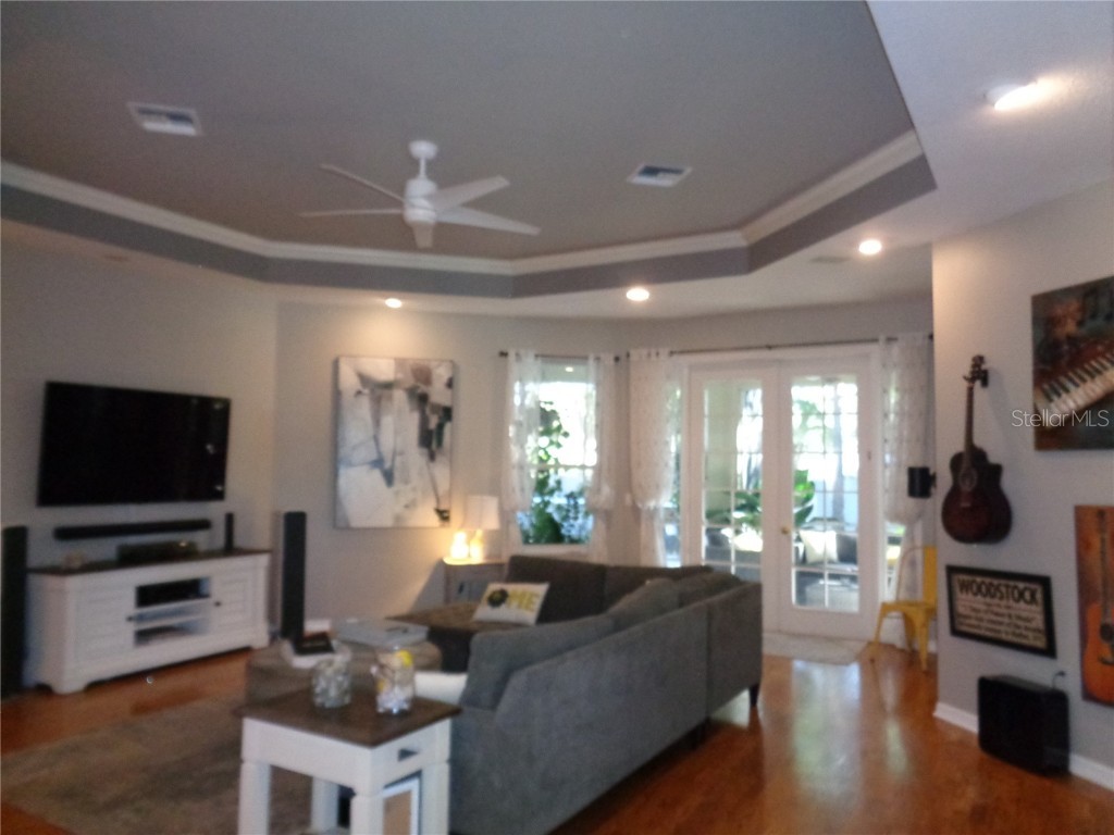 1354 Tearose Place Sarasota FL 34239 A4648767 image6