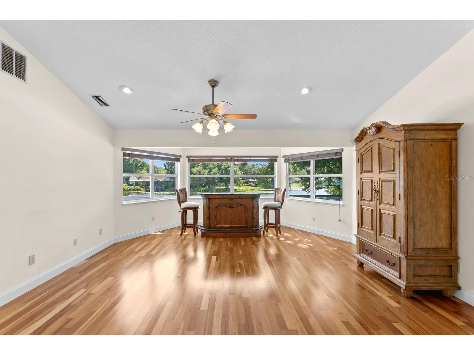 13548 Lake Magdalene Drive Tampa FL 33613 - LAKE MAGDALENE TB8487780 image8