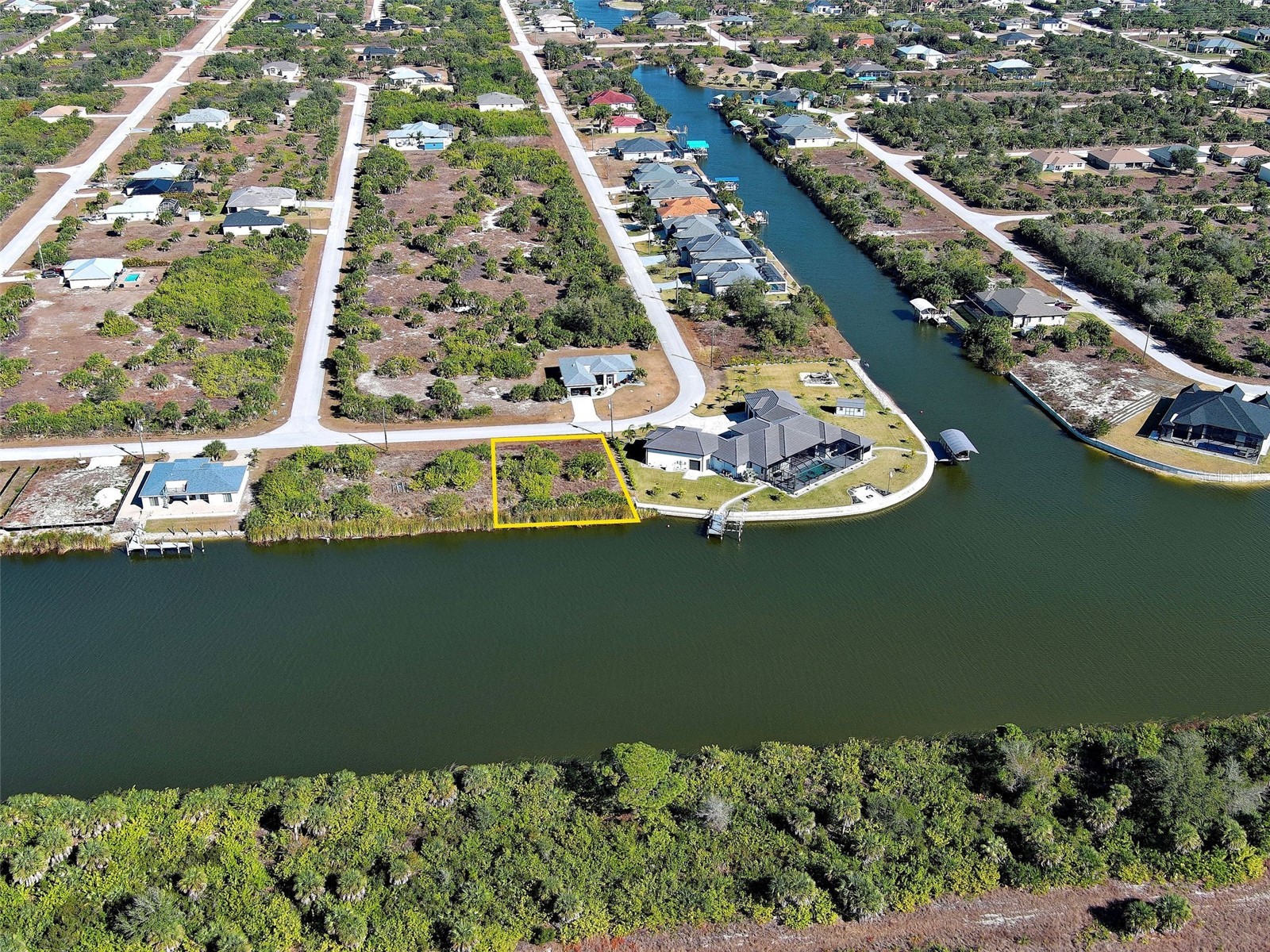 13549 Greencastle Avenue Port Charlotte FL 33981 - SANTA CRUZ WATERWAY D6146074 image1