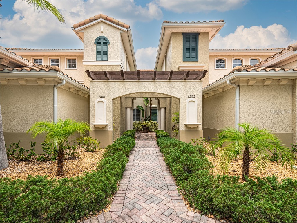 1355 Emerald Dunes Drive Sun City Center FL 33573 T3544451 image1