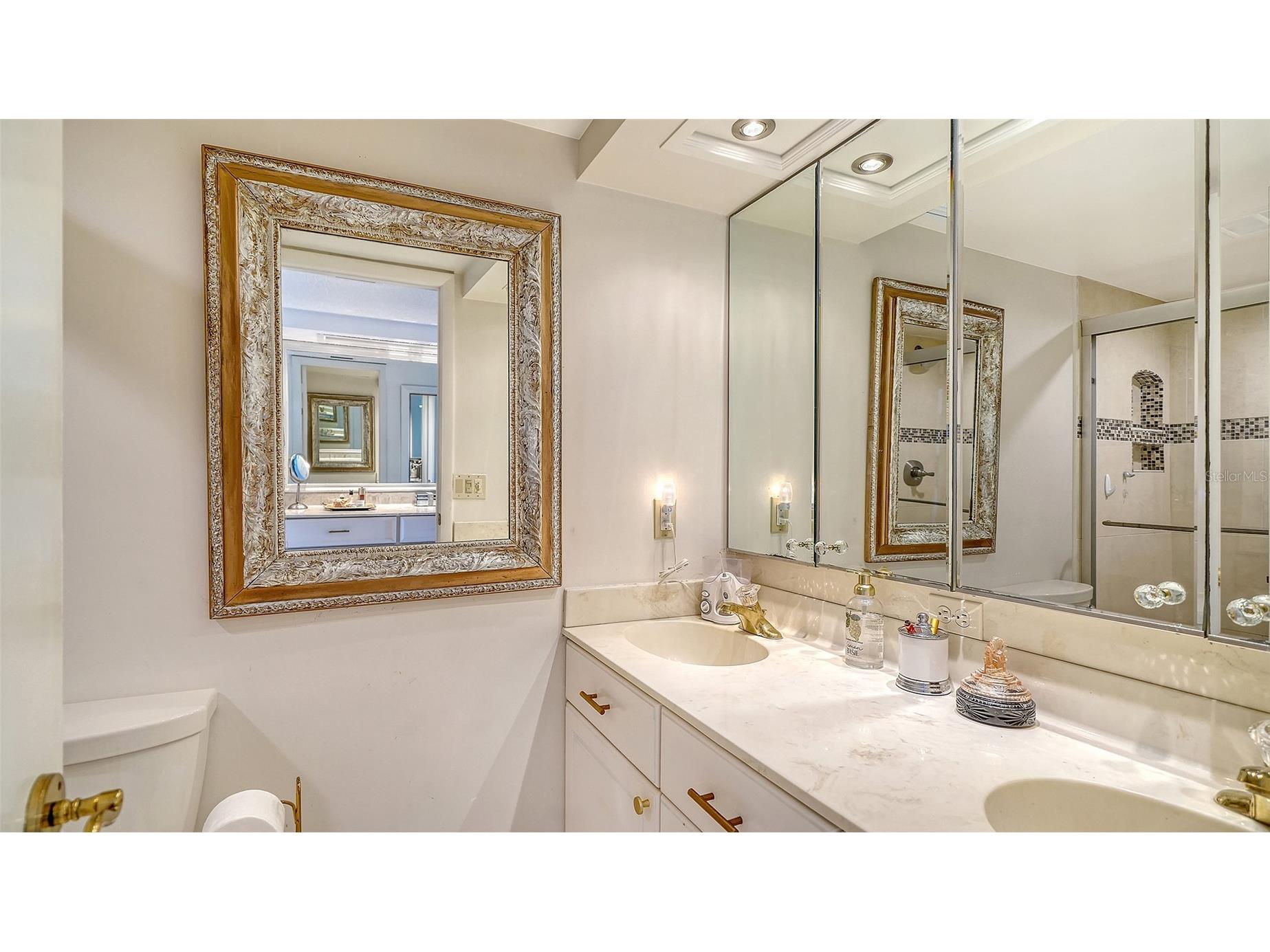 1355 S Portofino Drive #103 Sarasota FL 34242 A4693257 image39