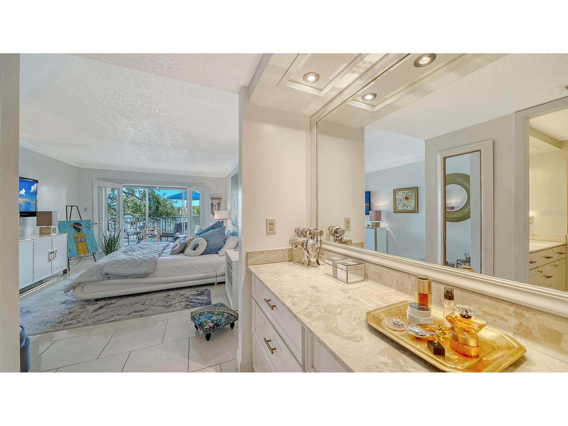 1355 S Portofino Drive #103 Sarasota FL 34242 A4693257 image41