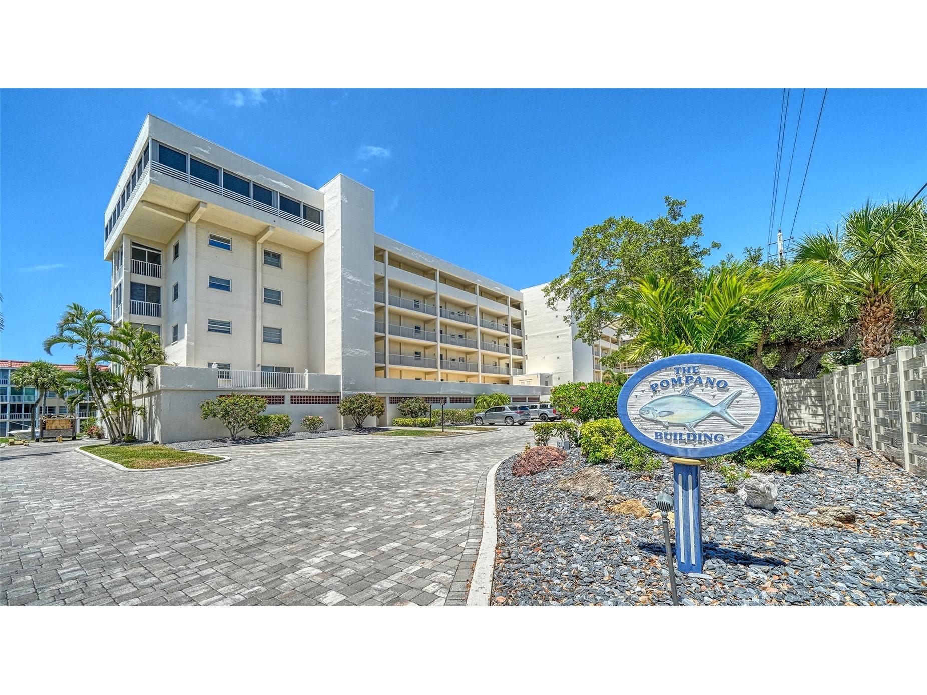 1355 S Portofino Drive #103 Sarasota FL 34242 A4693257 image57