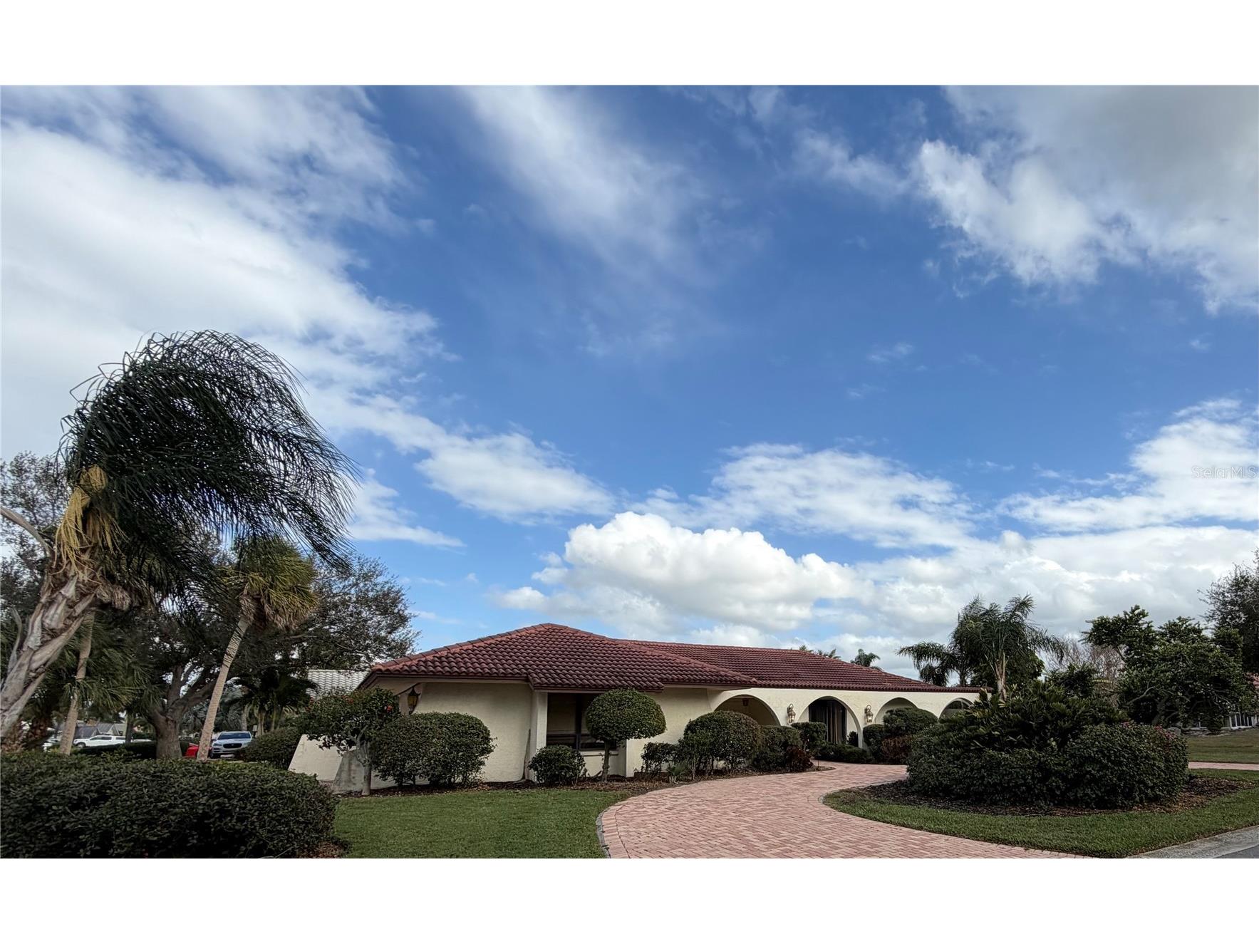 1355 Southbay Drive Osprey FL 34229 A4677804 image1