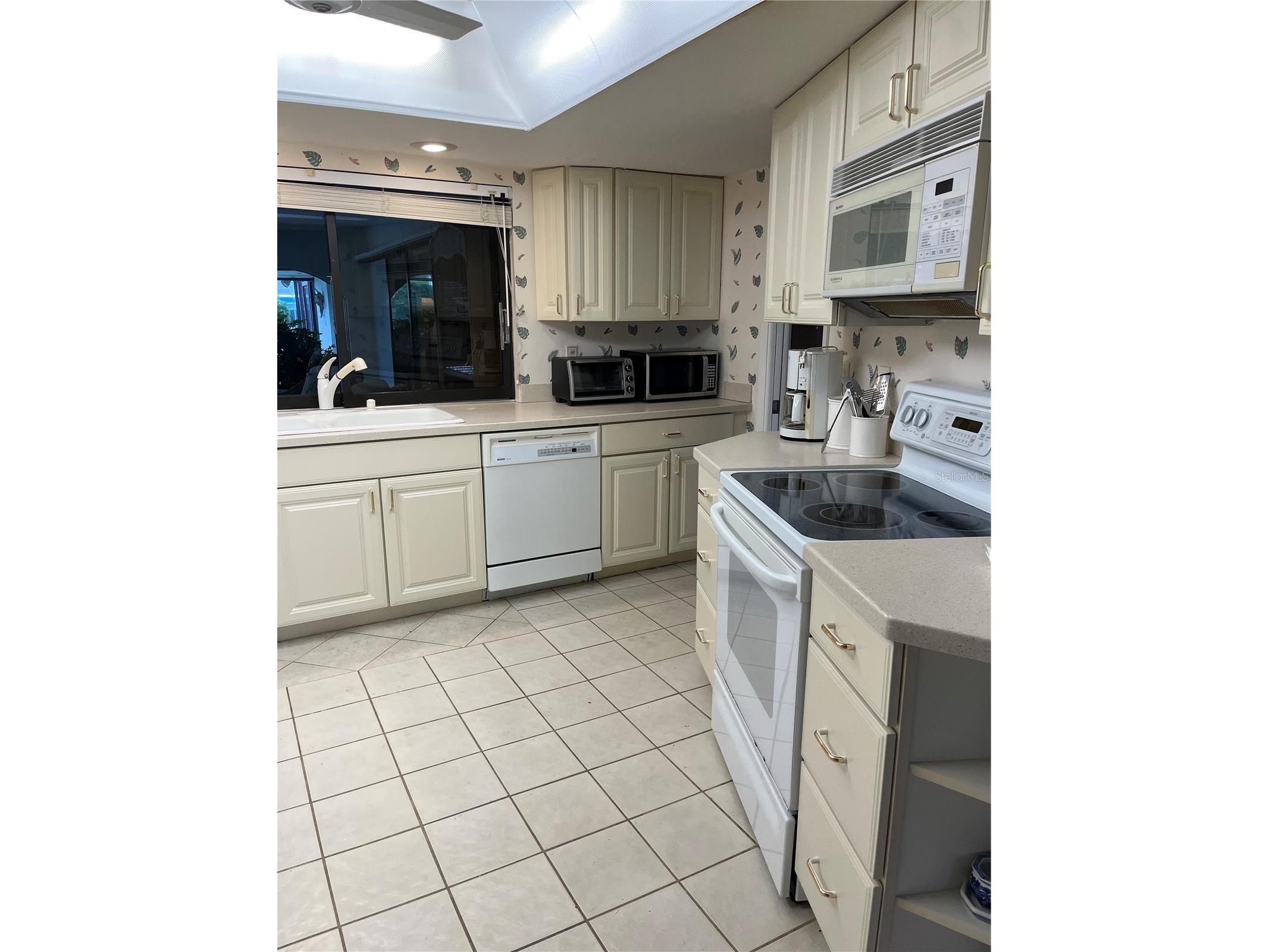 1355 Southbay Drive Osprey FL 34229 A4677804 image25