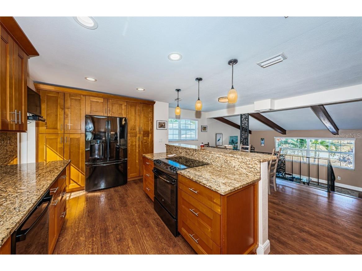 13556 Bellewood Avenue Seminole FL 33776 TB8454119 image24