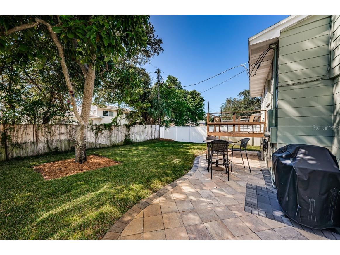 13556 Bellewood Avenue Seminole FL 33776 TB8454119 image27