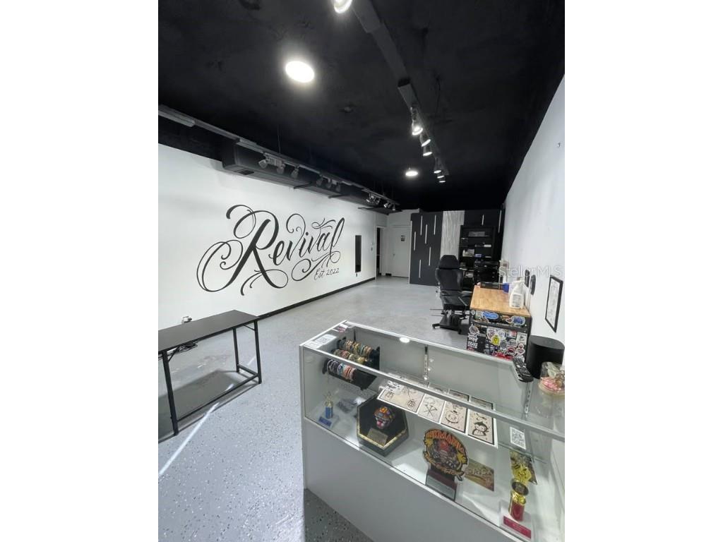 1356 Cleveland Street Clearwater FL 33755 TB8456272 image3