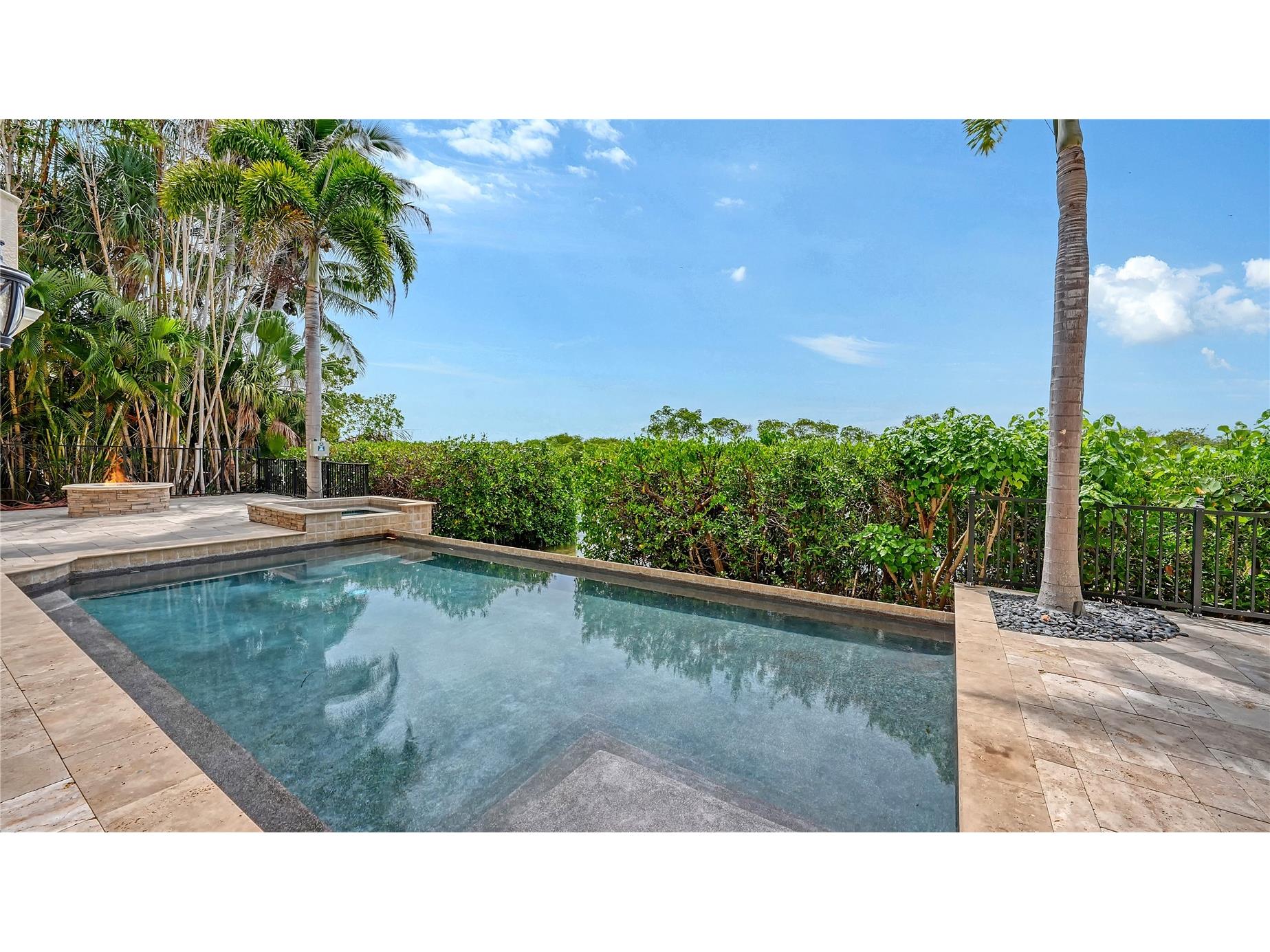 1356 Point Crisp Road Sarasota FL 34242 A4692551 image17