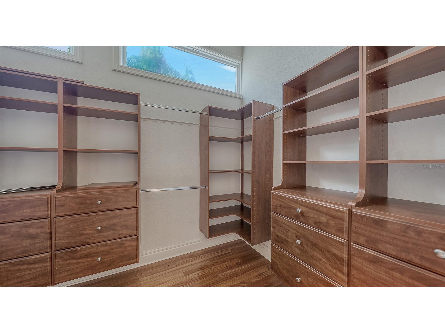1356 Point Crisp Road Sarasota FL 34242 A4692551 image32