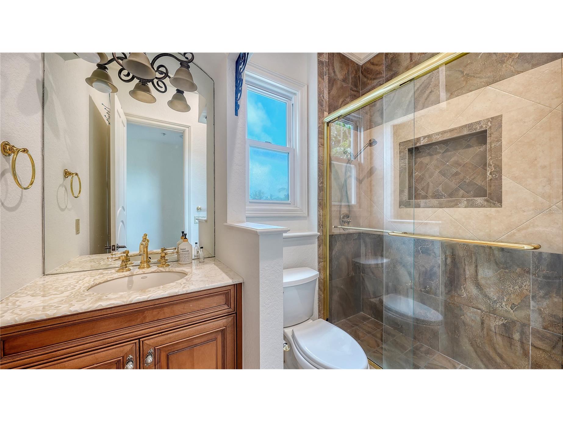 1356 Point Crisp Road Sarasota FL 34242 A4692551 image46