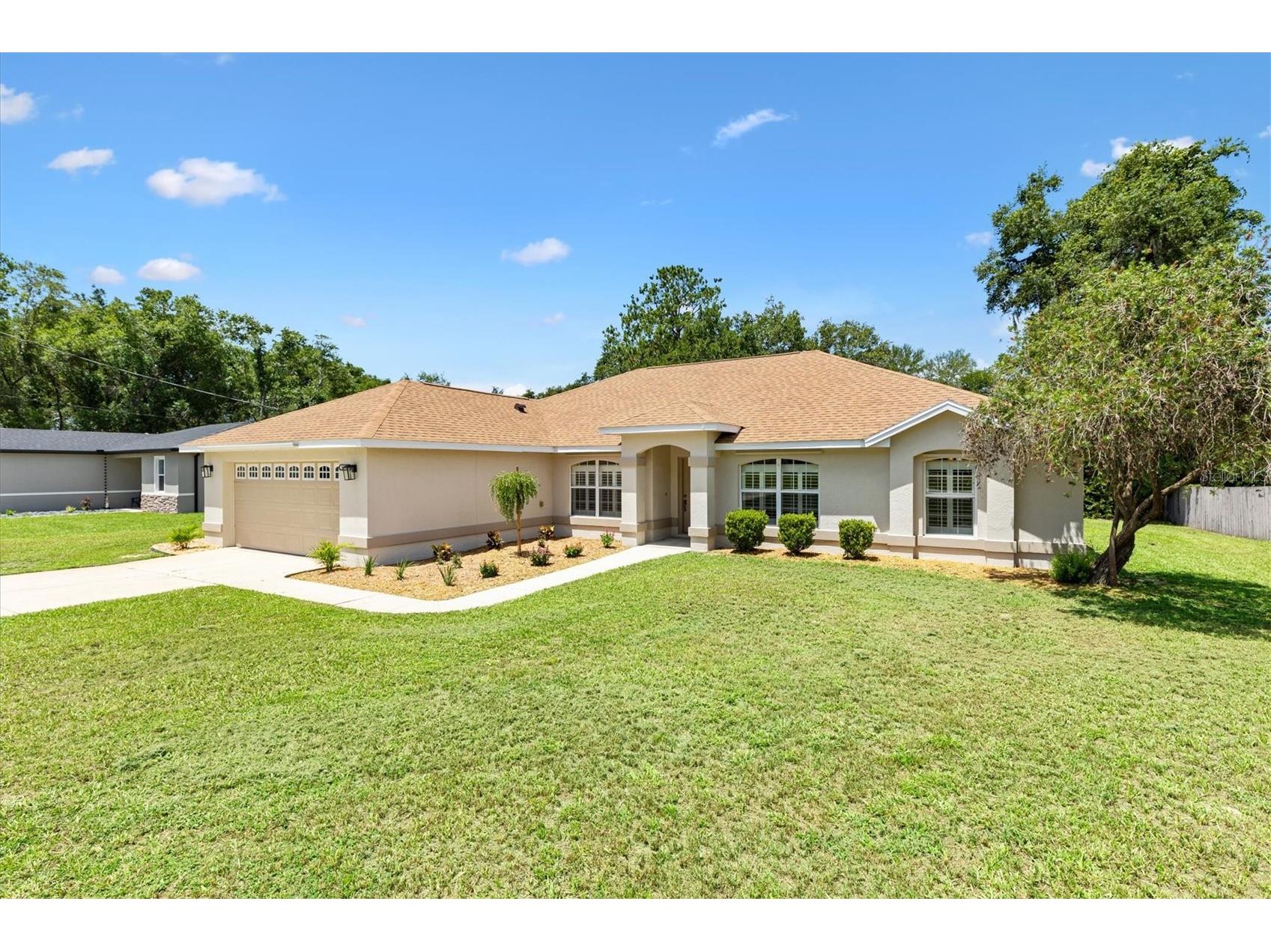 13560 SE 101st Terrace Belleview FL 34420 - CLOSE TO LITTLE LAKE WEIR G5114124 image1