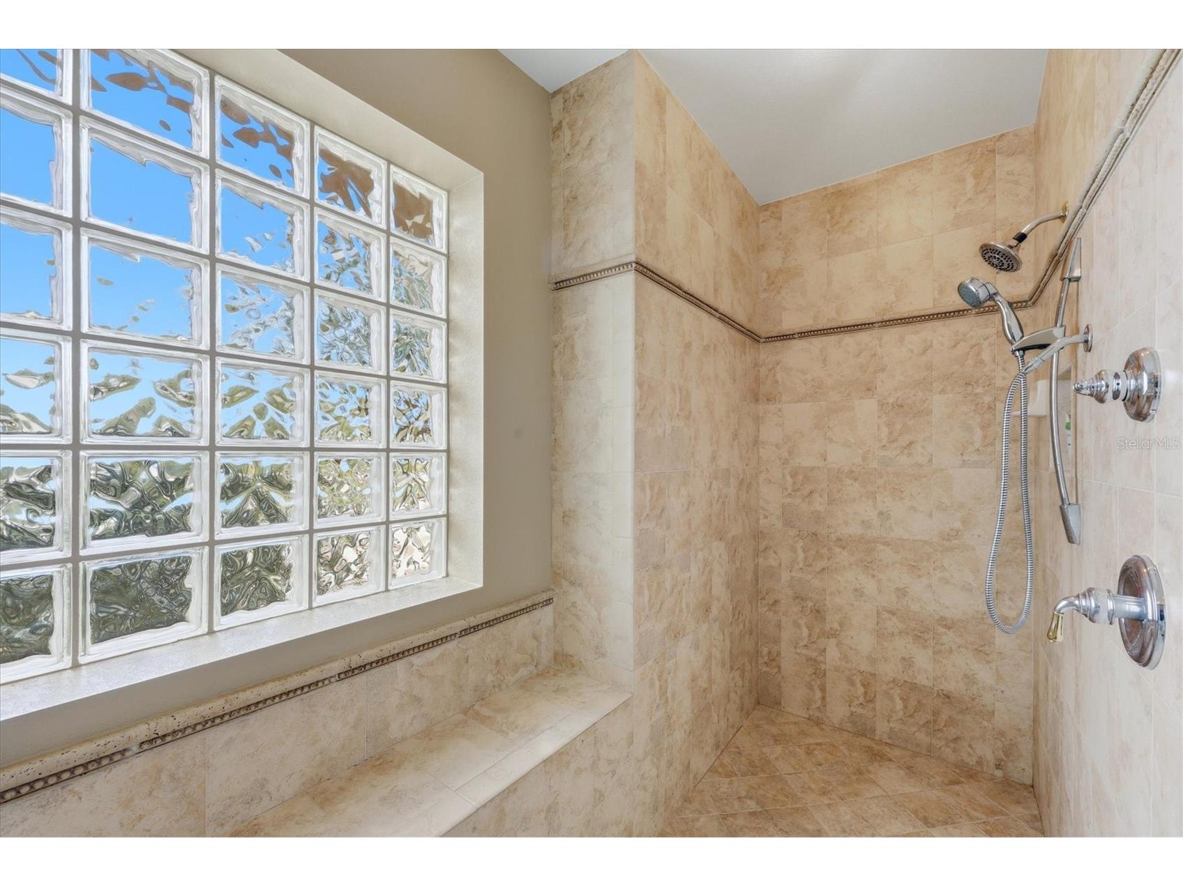 13561 Blake Drive Port Charlotte FL 33981 - SANTA CRUZ WATERWAY D6146895 image28