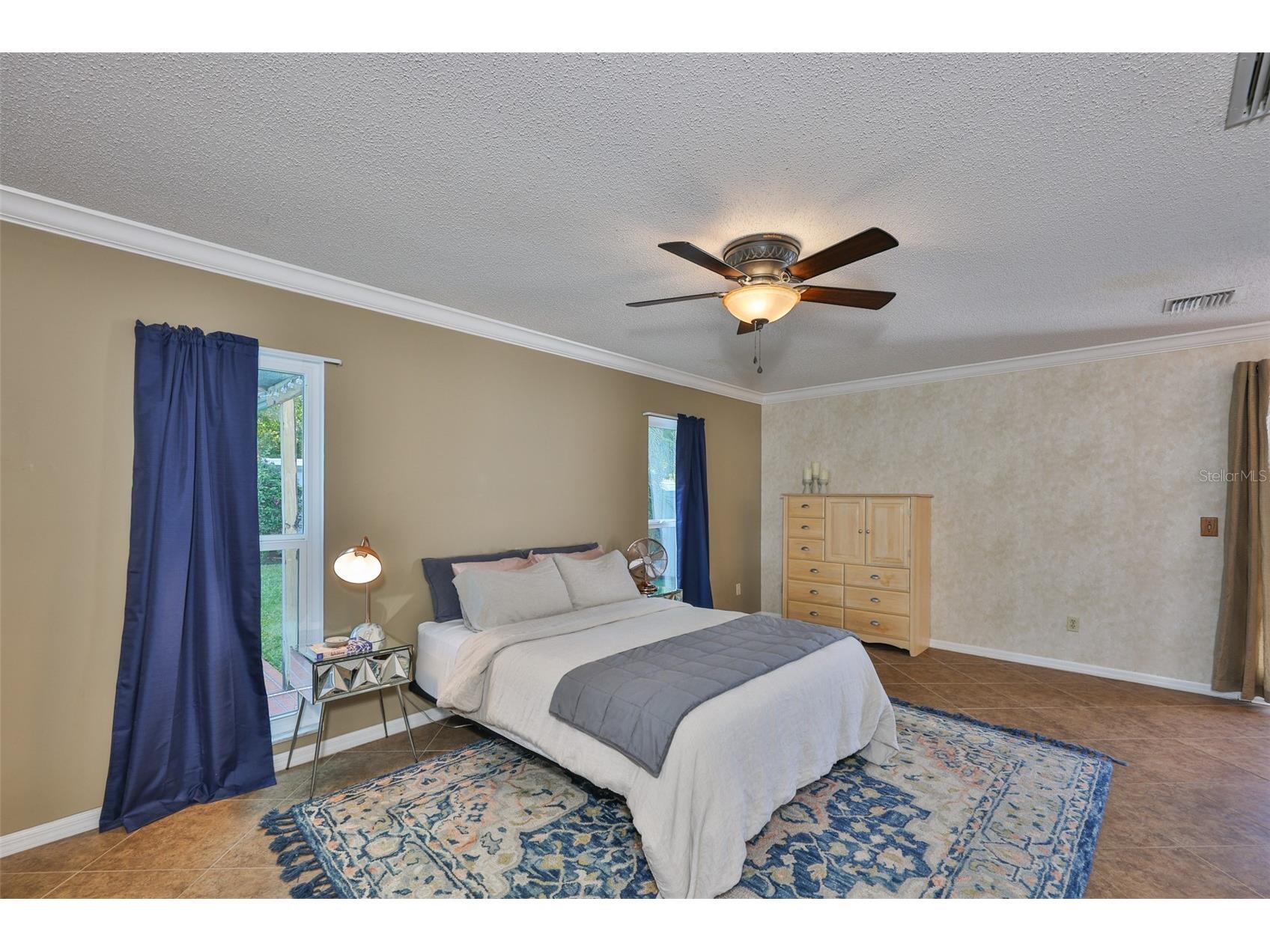 13562 Lake Magdalene Drive Tampa FL 33613 TB8418180 image32