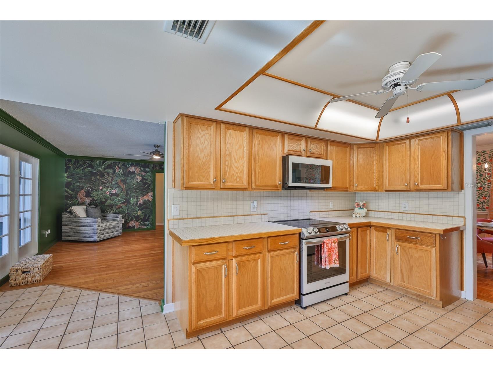 13562 Lake Magdalene Drive Tampa FL 33613 TB8418180 image36