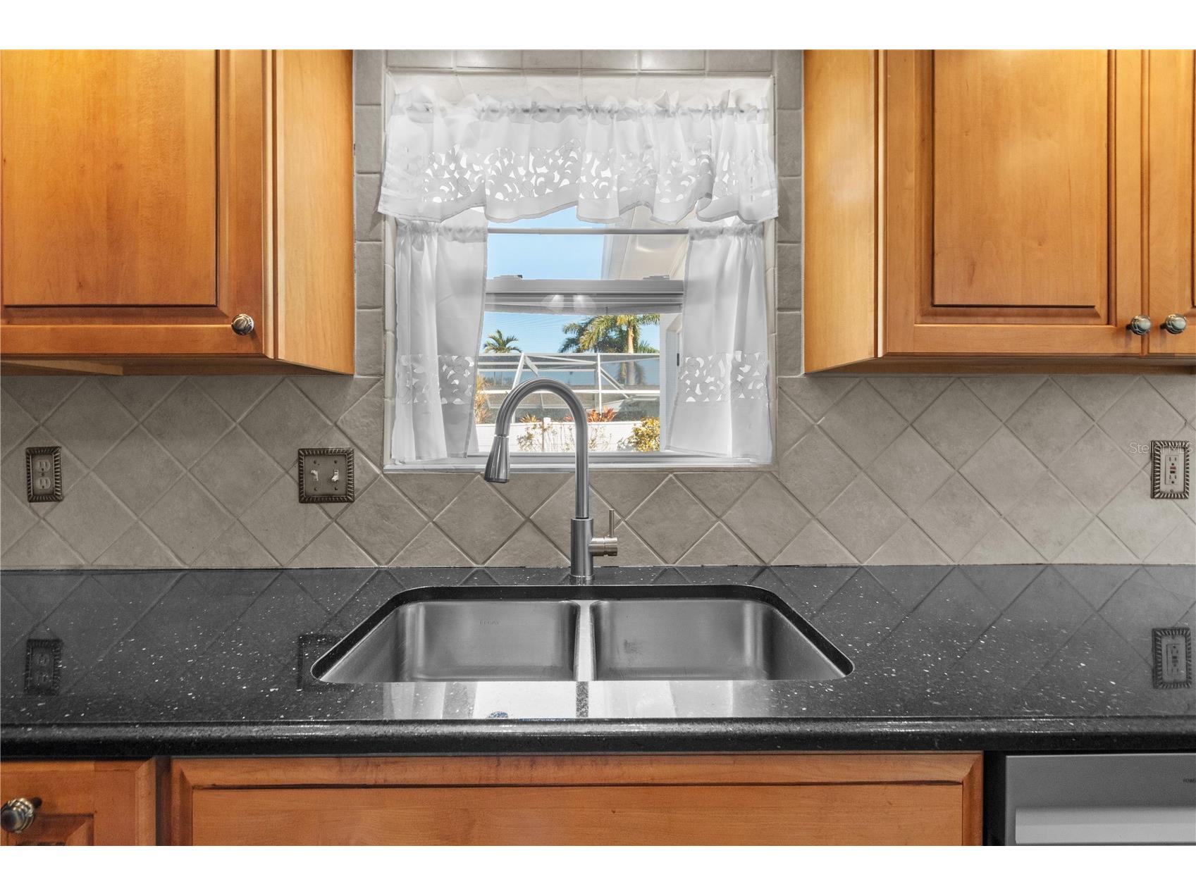 13565 86th Avenue Seminole FL 33776 TB8478479 image40