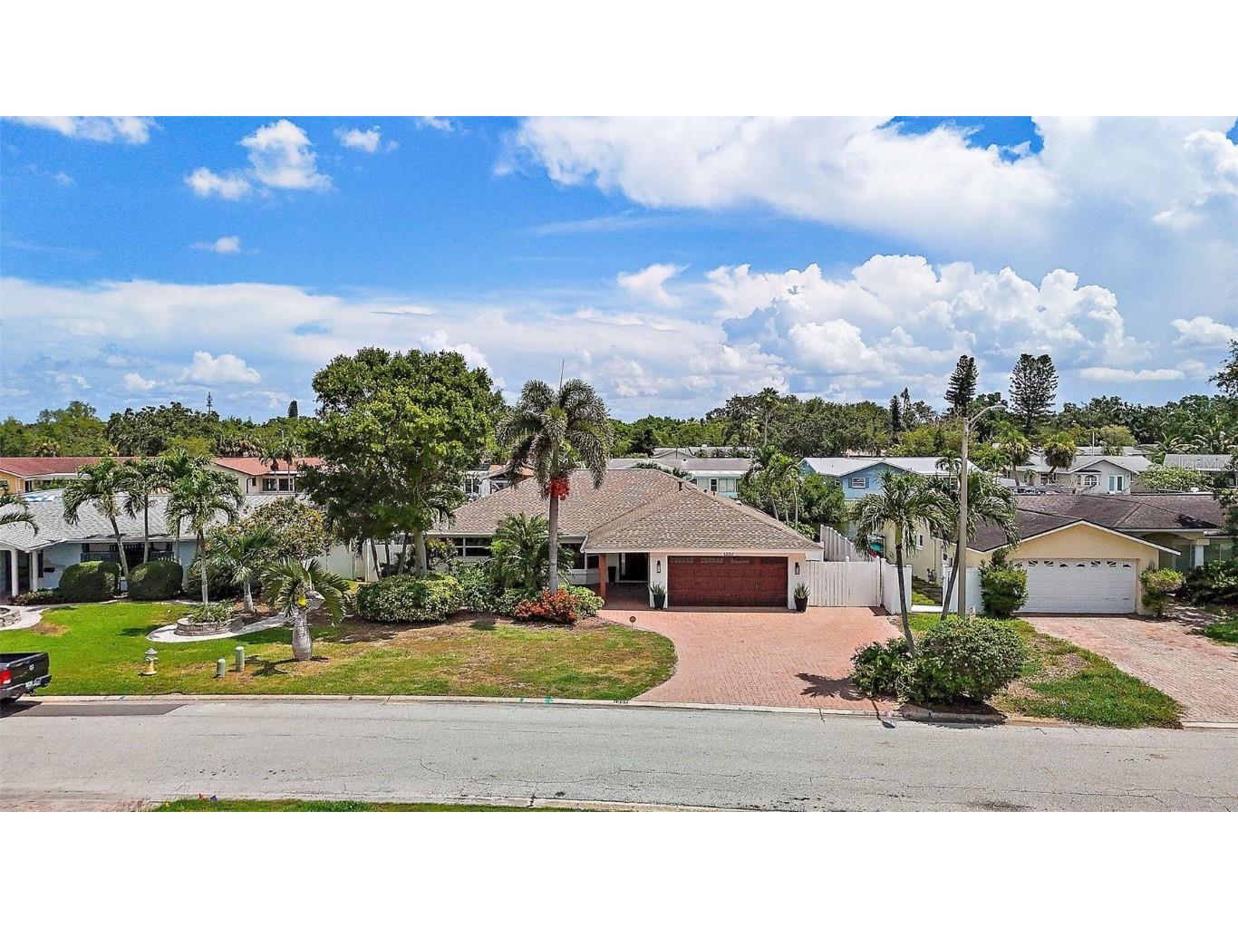 1357 52nd Avenue NE Saint Petersburg FL 33703 O6329434 image1