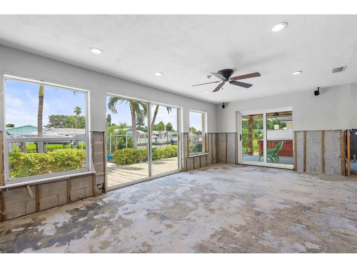 1357 52nd Avenue NE Saint Petersburg FL 33703 O6329434 image17