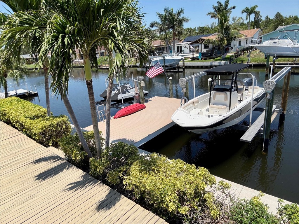 1357 52nd Avenue NE Saint Petersburg FL 33703 O6329434 image4