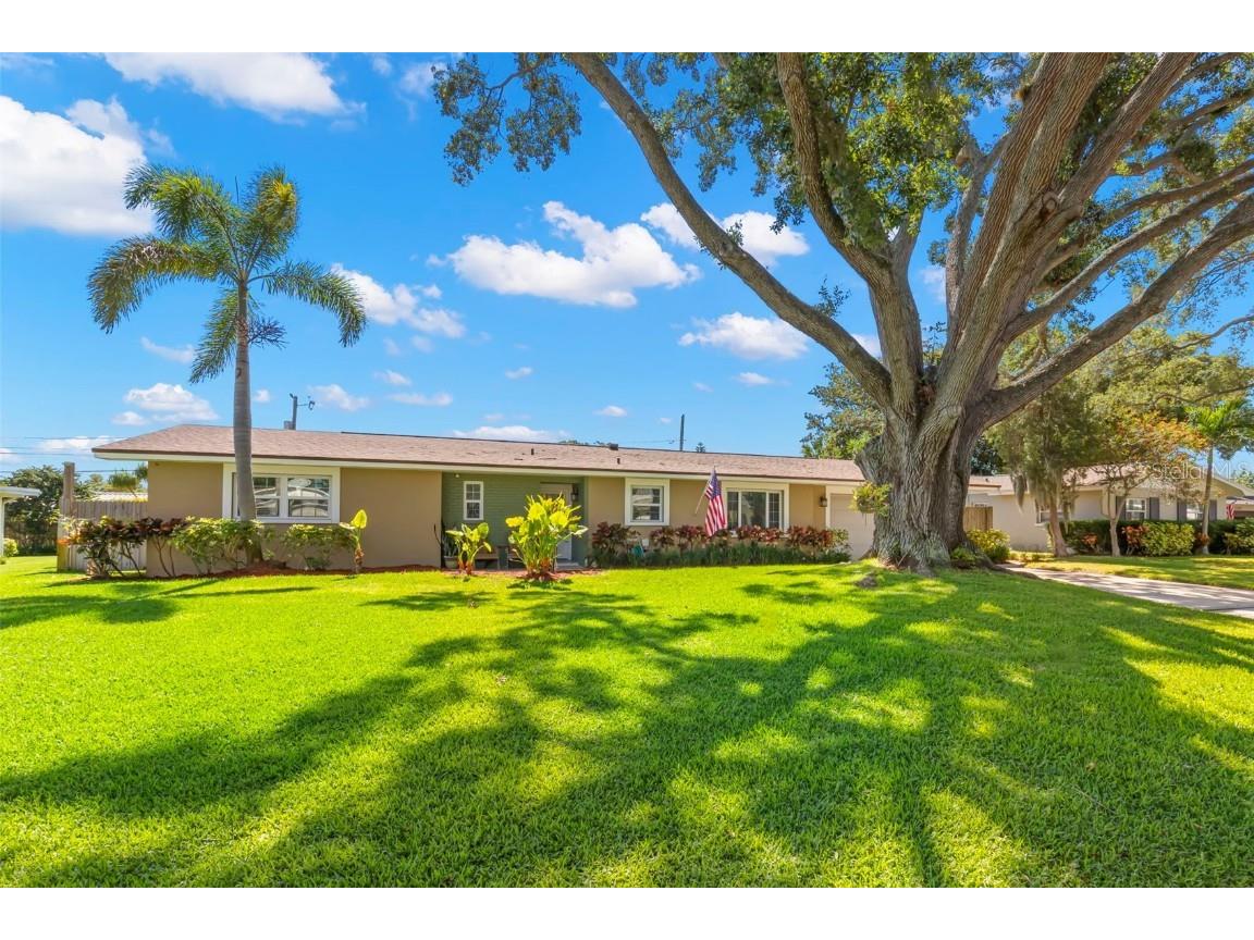 1357 Eastfield Drive Clearwater FL 33764 U8242747 image1