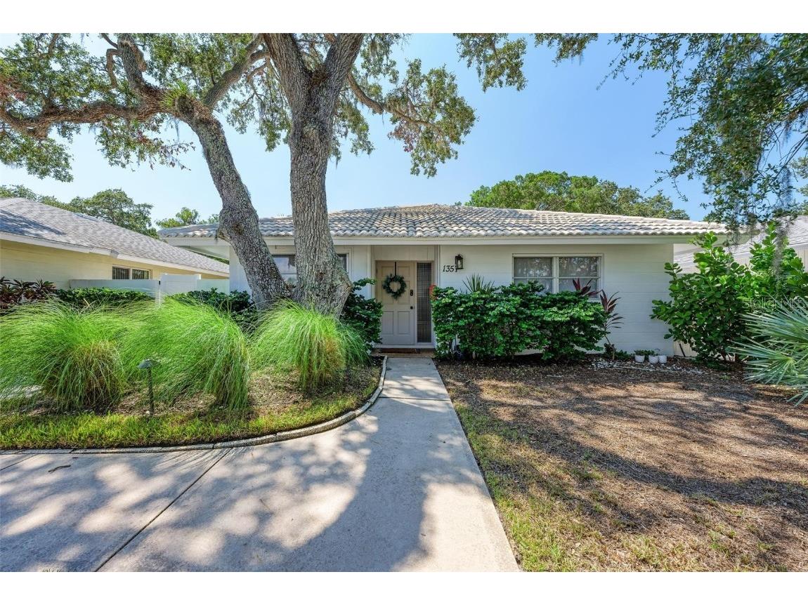 1357 Moonmist Drive #T-4 Sarasota FL 34242 U8177517 image1